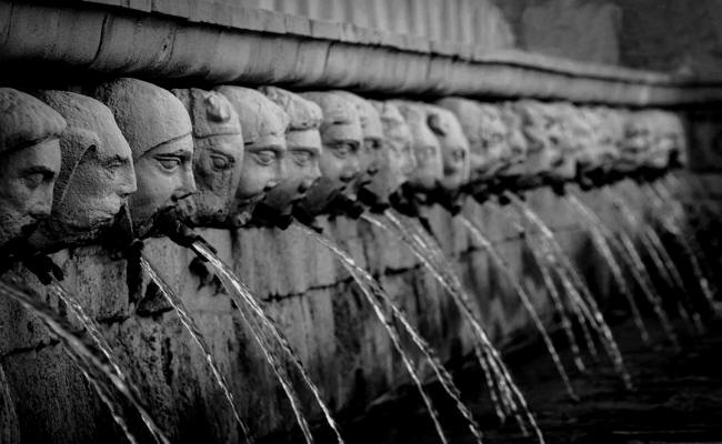 La Fontana delle 99 cannell