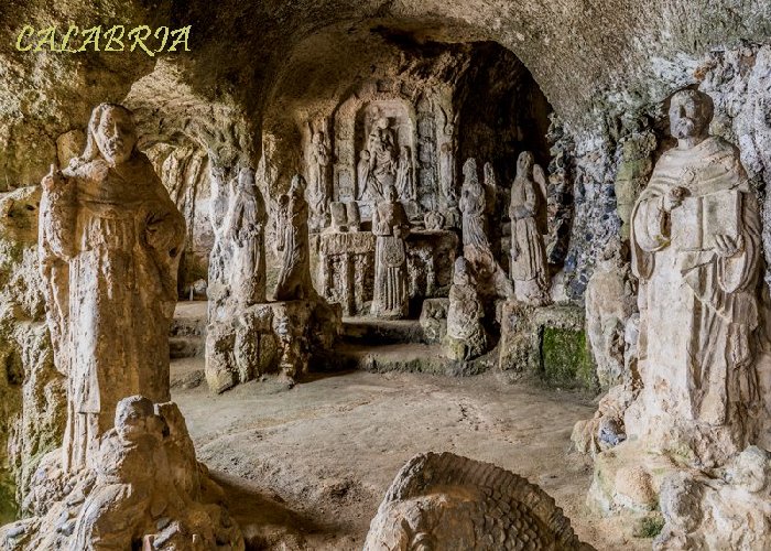 Calbria ,La chiesetta di Piedigrotta 