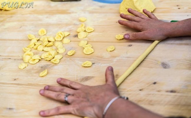 orecchiette fatte a mano