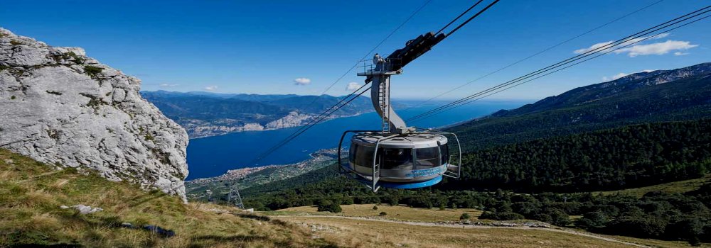 Lago di Garda: 14 escursioni trekking su sentieri panoramici - Montagna di  Viaggi
